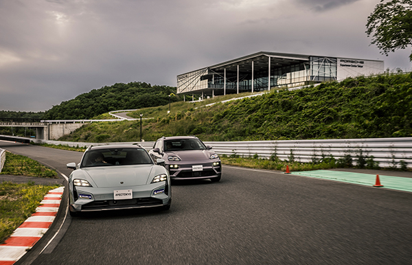 ポルシェ・エクスペリエンスセンター東京